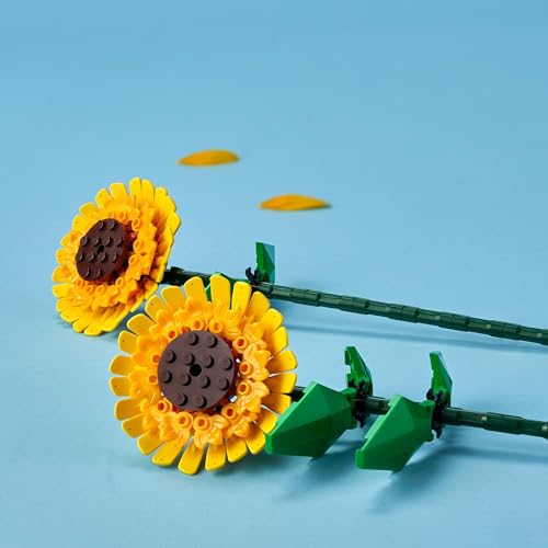 LEGO Creator Sunflowers, Artificial Flowers Building Kit for Kids Aged 8+, Display as Bedroom Accessory or Floral Bouquet Home Decoration, Gift for Girls, Boys and Teenagers 40524