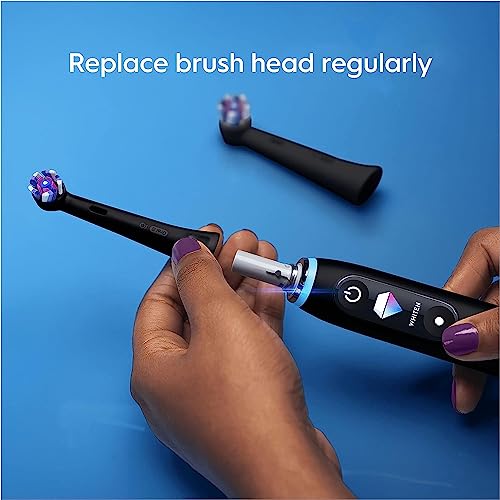 Oral-B iO Radiant White Electric Toothbrush Head, Angled Bristles Deeper Plaque Removal, With Polishing Petals For Teeth Whitening, Pack of 4 Toothbrush Heads, Black